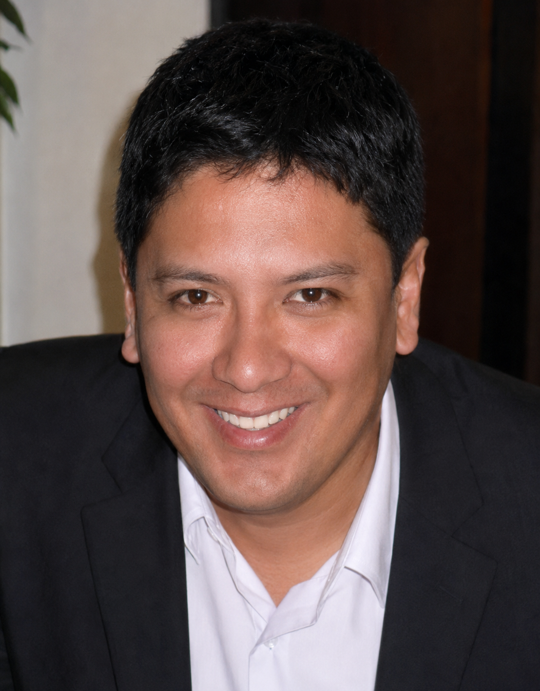 Mg. Lucio Sigifredo Medina Carbajal